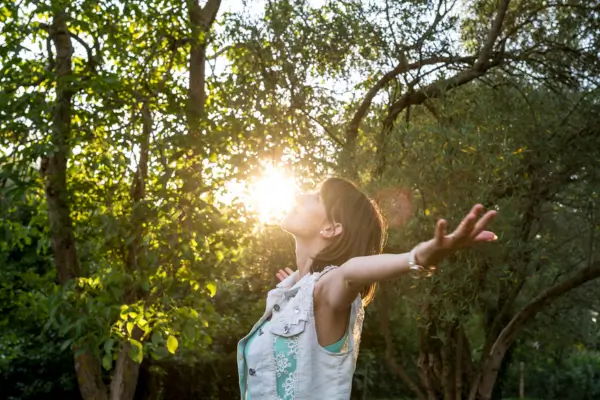 Conheça o Shinrin-yoku – Banho de Floresta em Japonês: A Conexão com a Natureza que Promove Bem-Estar